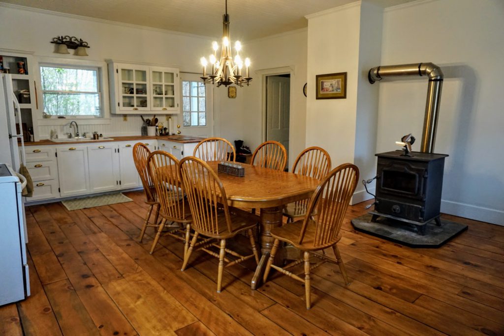 living-room-table-picture